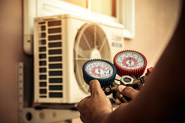 Professional Hvac technician working in Charlotte, NC
